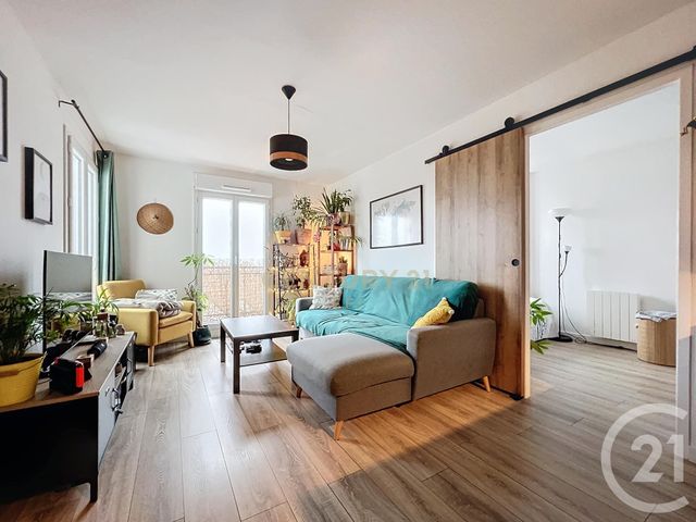 Appartement F2 à vendre - 2 pièces - 36 m2 - Noisy Le Grand - 93 - ILE-DE-FRANCE