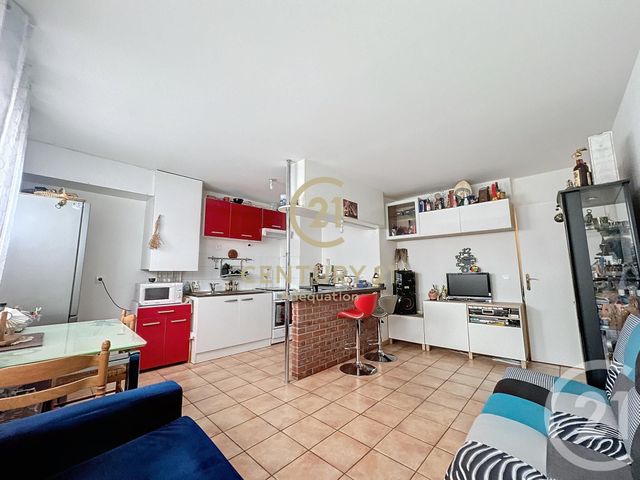 Appartement F2 à vendre - 2 pièces - 50,03 m2 - Noisy Le Grand - 93 - ILE-DE-FRANCE