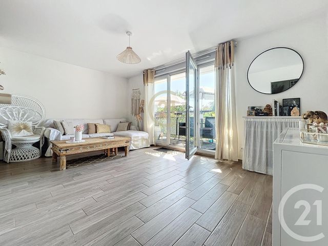 Appartement T3 à vendre - 3 pièces - 64,37 m2 - Ozoir La Ferriere - 77 - ILE-DE-FRANCE