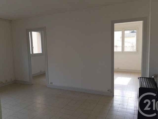 Appartement F3 à louer - 3 pièces - 45,53 m2 - Bagnols Sur Ceze - 30 - LANGUEDOC-ROUSSILLON