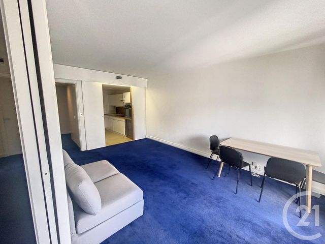 Appartement à louer - 2 pièces - 48,17 m2 - Paris - 75015 - ILE-DE-FRANCE