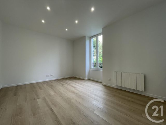 Appartement F2 à louer - 2 pièces - 33,05 m2 - Corbeil Essonnes - 91 - ILE-DE-FRANCE