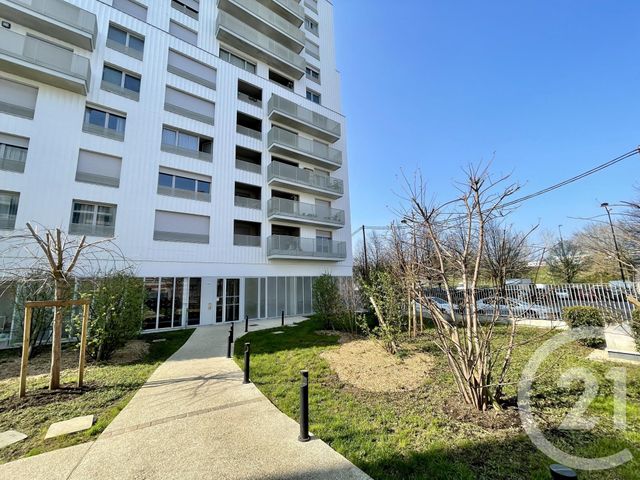 Appartement F2 à louer - 2 pièces - 45 m2 - Evry - 91 - ILE-DE-FRANCE