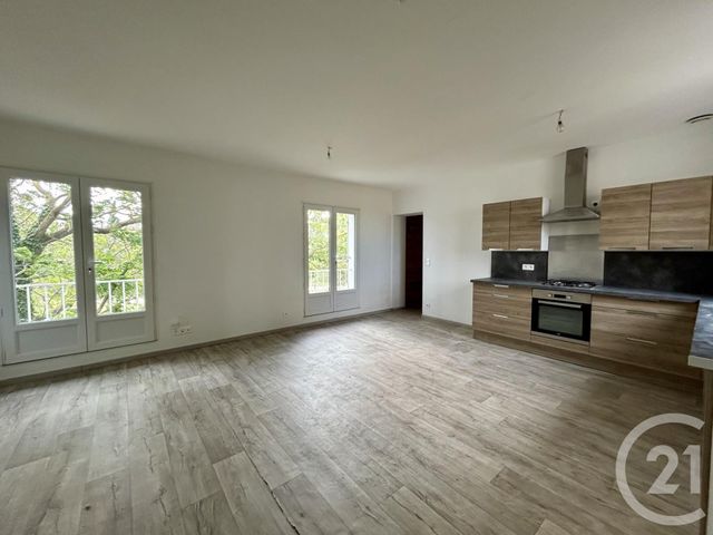 Appartement F4 à louer - 4 pièces - 71,79 m2 - Arles - 13 - PROVENCE-ALPES-COTE-D-AZUR