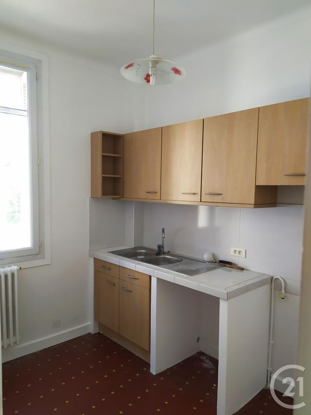 appartement à louer - 3 pièces - 64 m2 - Avignon - 84 - PROVENCE-ALPES-COTE-D-AZUR