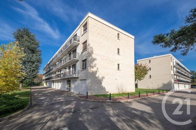 Appartement F4 à vendre - 4 pièces - 74,12 m2 - Chennevieres Sur Marne - 94 - ILE-DE-FRANCE