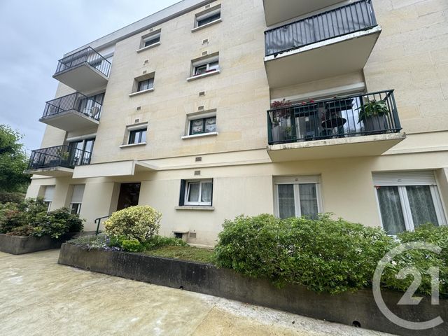 Appartement F2 à louer - 2 pièces - 46,22 m2 - St Maur Des Fosses - 94 - ILE-DE-FRANCE