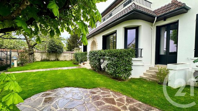 Maison à vendre ST MAUR DES FOSSES