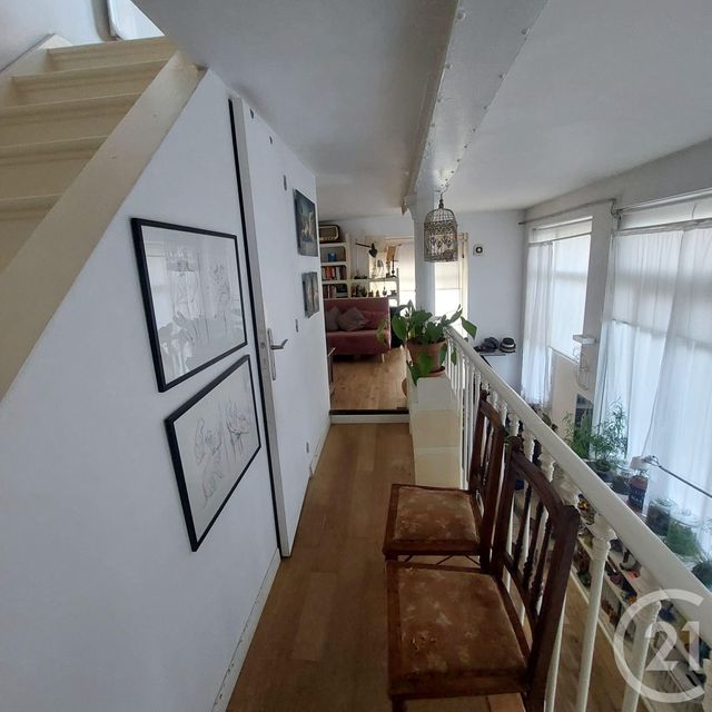 Appartement Atelier d'artiste à vendre - 3 pièces - 64 m2 - Paris - 75010 - ILE-DE-FRANCE