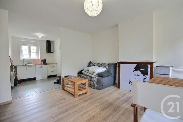 Appartement F1 à louer - 1 pièce - 26,33 m2 - Oucques La Nouvelle - 41 - CENTRE