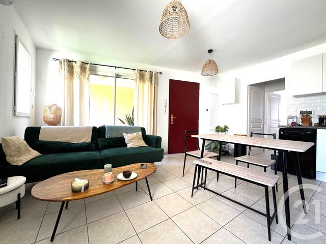 Appartement F2 à louer - 2 pièces - 42 m2 - Allauch - 13 - PROVENCE-ALPES-COTE-D-AZUR