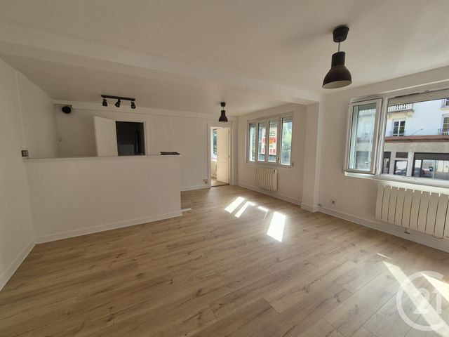 Appartement F3 à vendre - 3 pièces - 61,52 m2 - Bagnoles De L Orne Normandie - 61 - BASSE-NORMANDIE