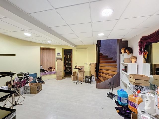 Local commercial à louer - 90.0 m2 - 63 - Puy-de-Dome