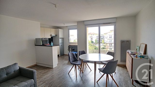 Appartement F3 à louer - 3 pièces - 62,70 m2 - Cournon D Auvergne - 63 - AUVERGNE