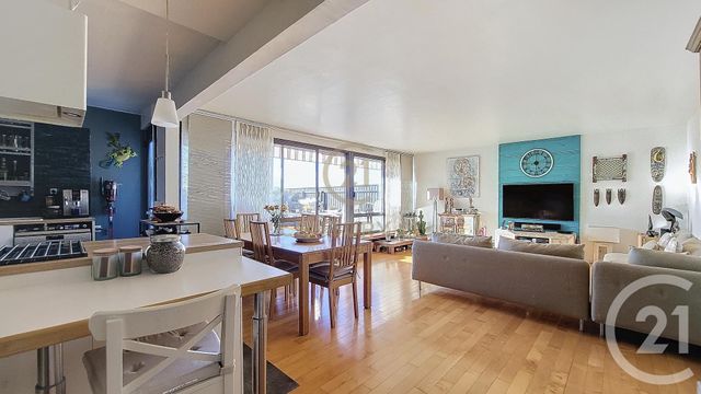 Appartement F5 à vendre - 5 pièces - 102,46 m2 - Champs Sur Marne - 77 - ILE-DE-FRANCE