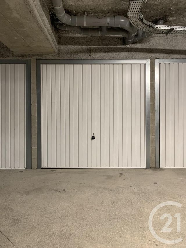 Parking à louer - 11,29 m2 - Emerainville - 77 - ILE-DE-FRANCE