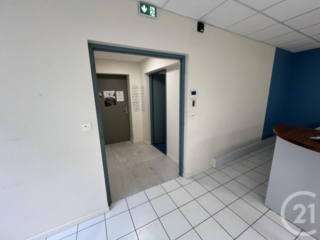 Local commercial à louer - 105.0 m2 - 32 - Gers