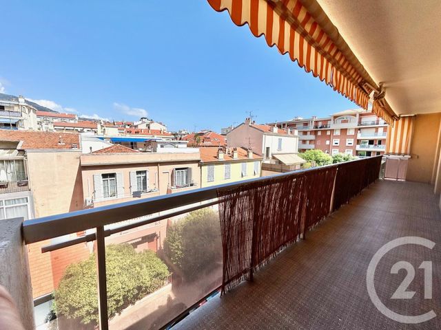 Appartement à louer - 3 pièces - 68,75 m2 - Menton - 06 - PROVENCE-ALPES-COTE-D-AZUR