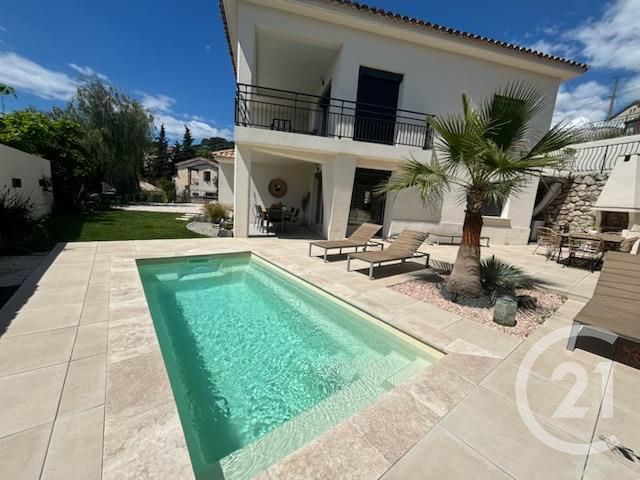 Maison à vendre - 5 pièces - 156,53 m2 - La Garde - 83 - PROVENCE-ALPES-COTE-D-AZUR