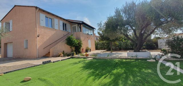 Maison à vendre - 5 pièces - 116 m2 - Cuers - 83 - PROVENCE-ALPES-COTE-D-AZUR