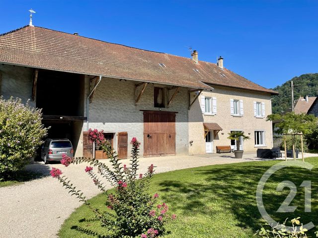 Maison à vendre - 7 pièces - 180,37 m2 - St Genix Sur Guiers - 73 - RHONE-ALPES