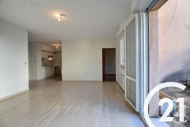 Appartement F2 à vendre - 2 pièces - 56,20 m2 - Cavaillon - 84 - PROVENCE-ALPES-COTE-D-AZUR