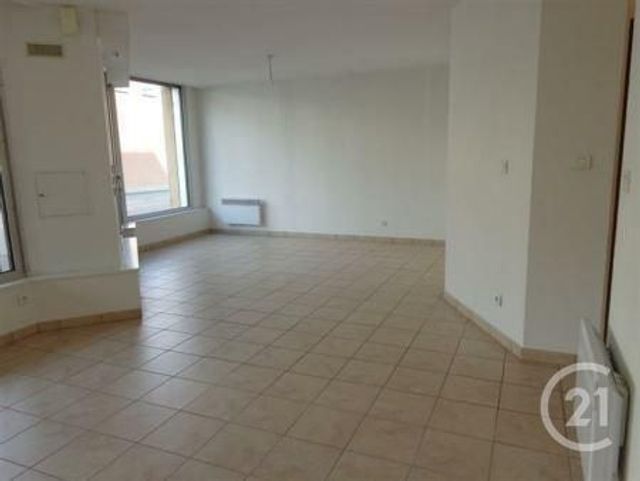 Appartement à louer - 3 pièces - 65 m2 - Bar Sur Aube - 10 - CHAMPAGNE-ARDENNE