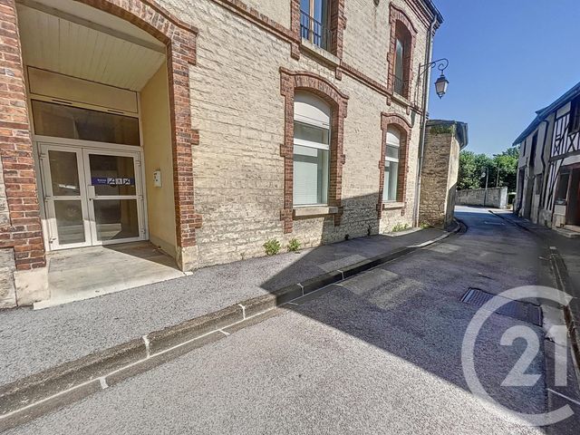 Local commercial à louer - 170.0 m2 - 10 - Aube