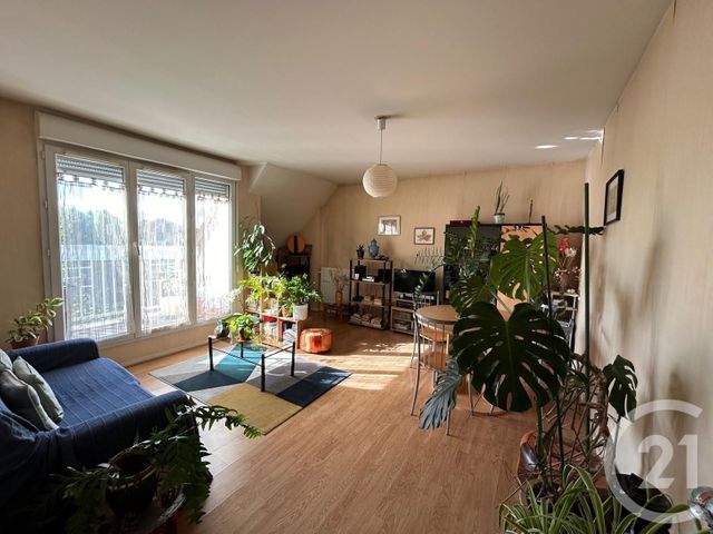 Appartement F2 à vendre - 2 pièces - 41,50 m2 - Pontault Combault - 77 - ILE-DE-FRANCE