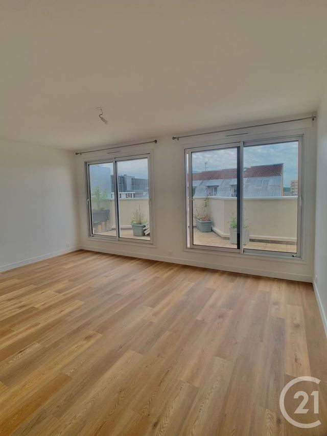 Appartement F3 à louer - 3 pièces - 70 m2 - Suresnes - 92 - ILE-DE-FRANCE