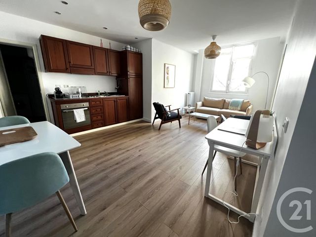 Appartement F2 à louer - 2 pièces - 46,94 m2 - Paris - 75009 - ILE-DE-FRANCE