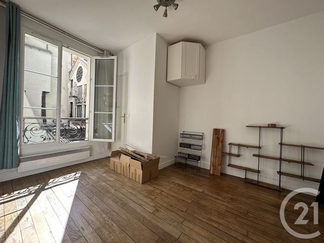 Appartement Studio à louer - 1 pièce - 14,90 m2 - Paris - 75009 - ILE-DE-FRANCE