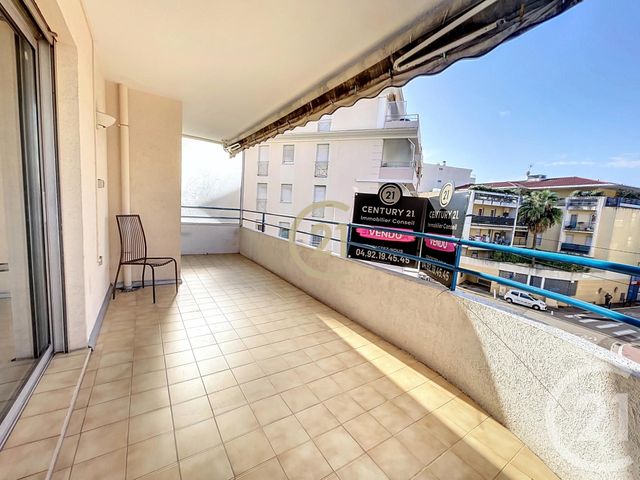 Appartement F3 à vendre - 3 pièces - 57,22 m2 - Cannes La Bocca - 06 - PROVENCE-ALPES-COTE-D-AZUR