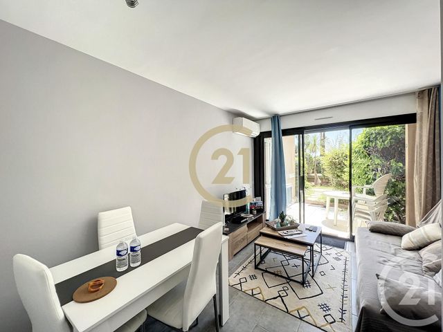 appartement à louer - 2 pièces - 22,20 m2 - Cannes La Bocca - 06 - PROVENCE-ALPES-COTE-D-AZUR