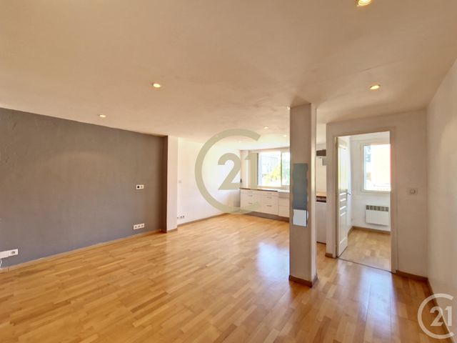 Appartement F2 à louer - 2 pièces - 42,28 m2 - Cannes - 06 - PROVENCE-ALPES-COTE-D-AZUR