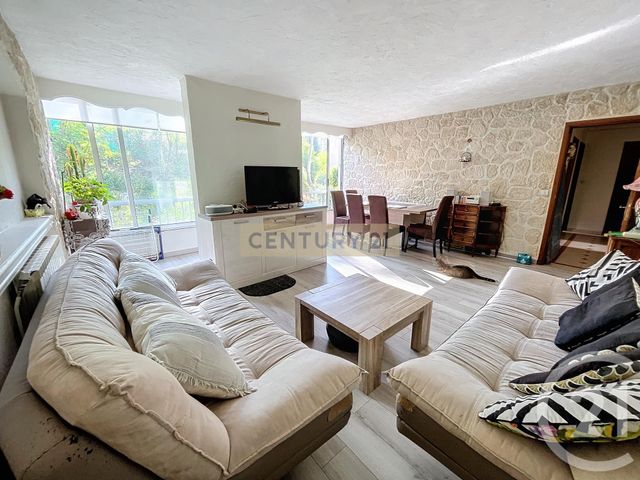 Appartement F3 à vendre - 3 pièces - 66,17 m2 - Cannes La Bocca - 06 - PROVENCE-ALPES-COTE-D-AZUR