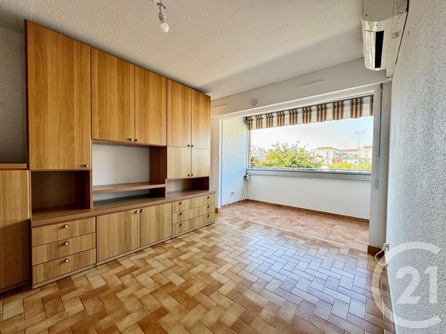 appartement - LE LAVANDOU - 83