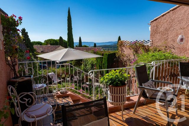 Maison à vendre - 5 pièces - 74,72 m2 - Bormes Les Mimosas - 83 - PROVENCE-ALPES-COTE-D-AZUR