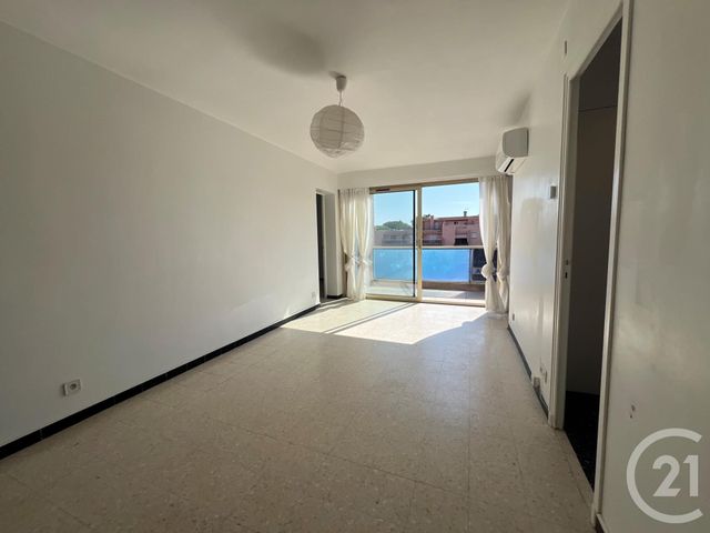 Appartement T2 à vendre - 2 pièces - 37,75 m2 - Bormes Les Mimosas - 83 - PROVENCE-ALPES-COTE-D-AZUR