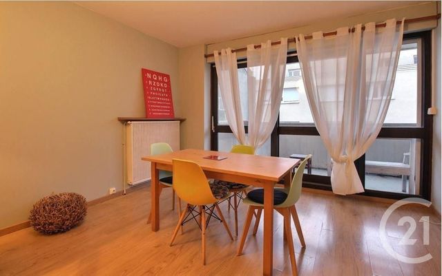 Appartement T3 à vendre - 3 pièces - 60,88 m2 - Bordeaux - 33 - AQUITAINE