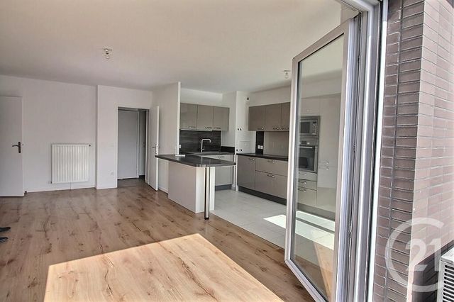 Appartement F3 à vendre - 3 pièces - 67,90 m2 - Rosny Sous Bois - 93 - ILE-DE-FRANCE