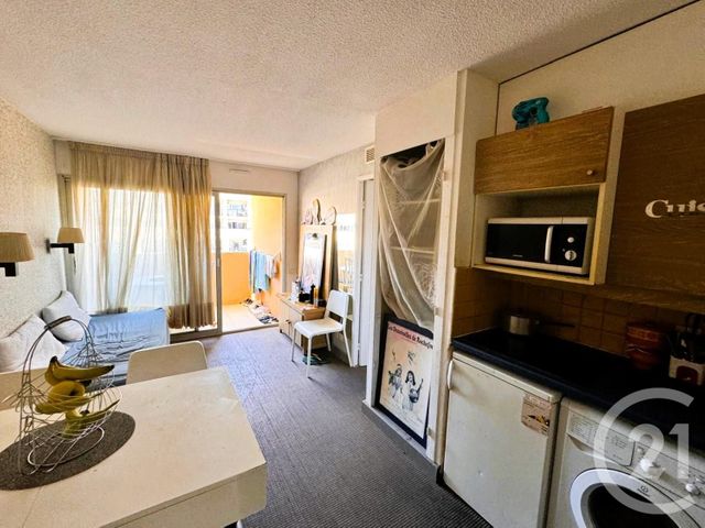 Appartement F2 à vendre - 2 pièces - 27 m2 - Cannes La Bocca - 06 - PROVENCE-ALPES-COTE-D-AZUR
