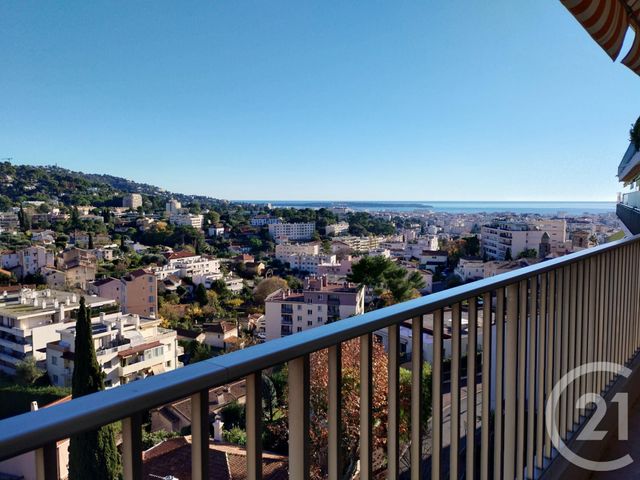 Appartement F4 à louer - 4 pièces - 99,68 m2 - Le Cannet - 06 - PROVENCE-ALPES-COTE-D-AZUR