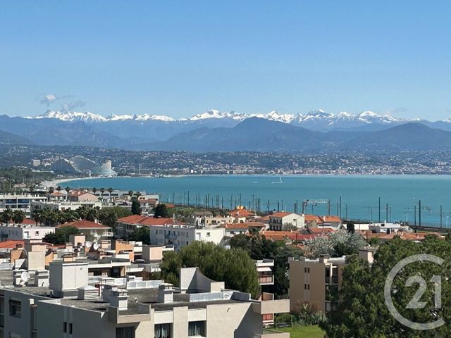 Appartement F4 à vendre - 4 pièces - 90 m2 - Antibes - 06 - PROVENCE-ALPES-COTE-D-AZUR