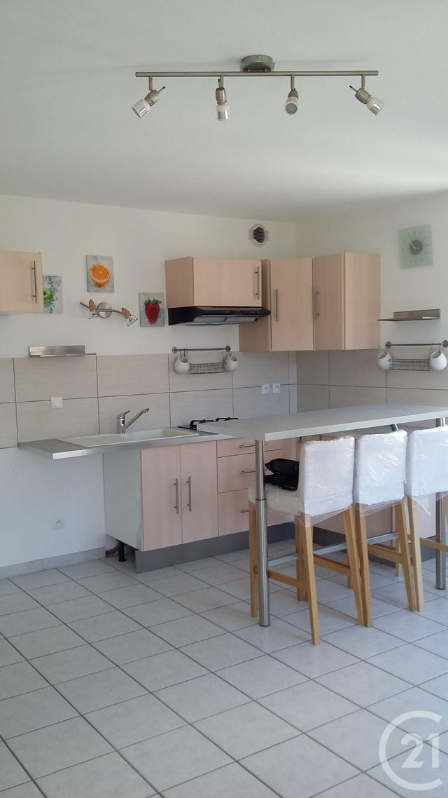 appartement à louer - 3 pièces - 67,40 m2 - St Firmin En Valgodemard - 05 - PROVENCE-ALPES-COTE-D-AZUR