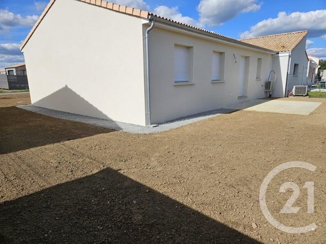 Maison à louer - 4 pièces - 83,49 m2 - St Philbert De Bouaine - 85 - PAYS-DE-LOIRE