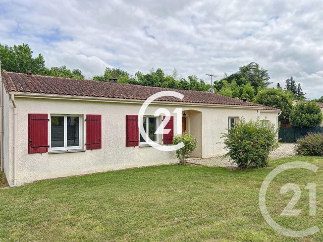 Maison à louer - 4 pièces - 103,50 m2 - St Martial Sur Ne - 17 - POITOU-CHARENTES