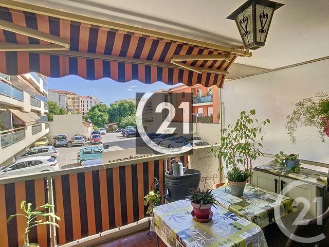 Appartement F3 à vendre - 3 pièces - 65,53 m2 - Cannes La Bocca - 06 - PROVENCE-ALPES-COTE-D-AZUR