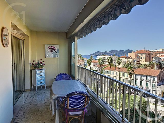 Appartement F2 à vendre - 2 pièces - 43,40 m2 - Cannes - 06 - PROVENCE-ALPES-COTE-D-AZUR