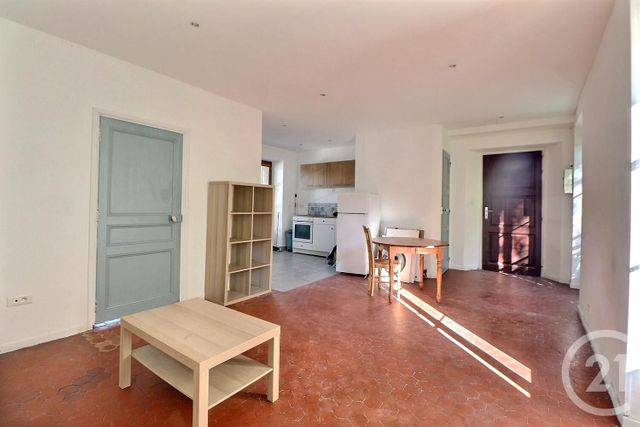 Immeuble à vendre - 240 m2 - Frejus - 83 - PROVENCE-ALPES-COTE-D-AZUR